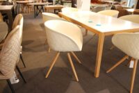 SOLDEN STOELEN EIKEN POOT / KUIP SOFT WIT
