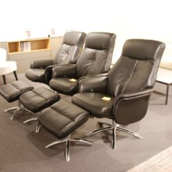 SOLDEN FAUTEUIL + REPOSE-PIEDS EN SIMILICUIR NOIR