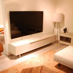 SOLDEN NOVAMOBILI TV KAST CREME