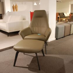 Sofa et repose-pieds Zijlstra en cuir VENDUS