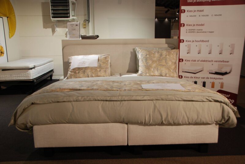 Solden Boxspring 158 - Image 1