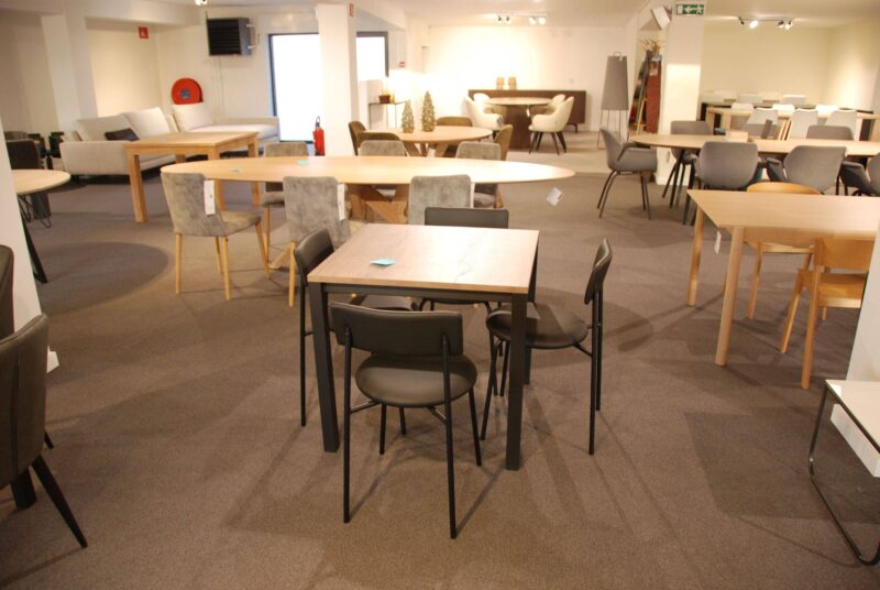 Solden Tafel Vierkant + 4* Stoel Perfecta - Afbeelding 1