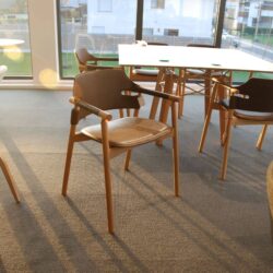 SOLDEN STOELEN SINTE MIDJ