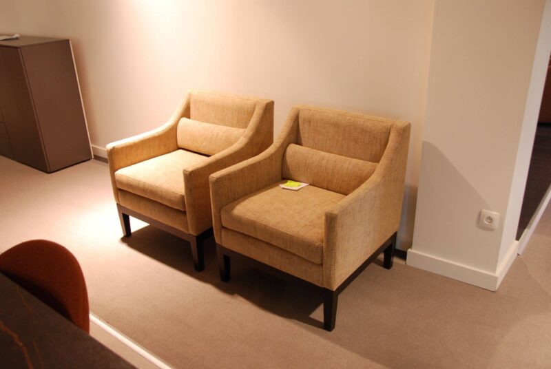 Ee382778Ea636Add56Bf2B828Ff01F4754Ce0Eed_Product_0_E_B_A_0Ebacda0Caca9Bc473Decc9Bf196Df79C55E9F8D_2Bijzetzetelmechelen.jpg Solden Bijzetzetel Mechelen - Afbeelding 1