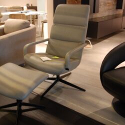 Meuble et repose-pieds Freiburg VENDUS